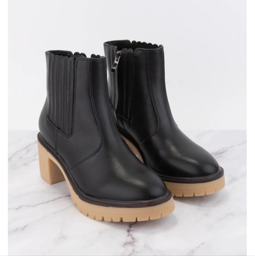 Brand new clog style booties